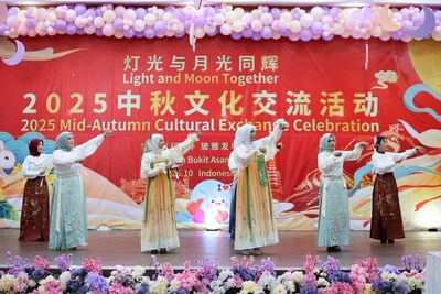 Ánh sáng và vầng trăng cùng soi sáng: CHD mừng Tết Trung thu khắp Đông Nam Á