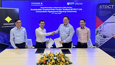 (Từ trái sang phải) Ông Joshua Kyaw Zwa và Ông Kin Wah Chay từ công ty Yokogawa Engineering Asia, Giáo sư Lee Poh Seng và ông Ian Loo từ Đại học Quốc gia Singapore (NUS) tại lễ ký kết thỏa thuận. (Từ trái sang phải) Ông Joshua Kyaw Zwa và Ông Kin Wah Chay từ công ty Yokogawa Engineering Asia, Giáo sư Lee Poh Seng và ông Ian Loo từ Đại học Quốc gia Singapore (NUS) tại lễ ký kết thỏa thuận.